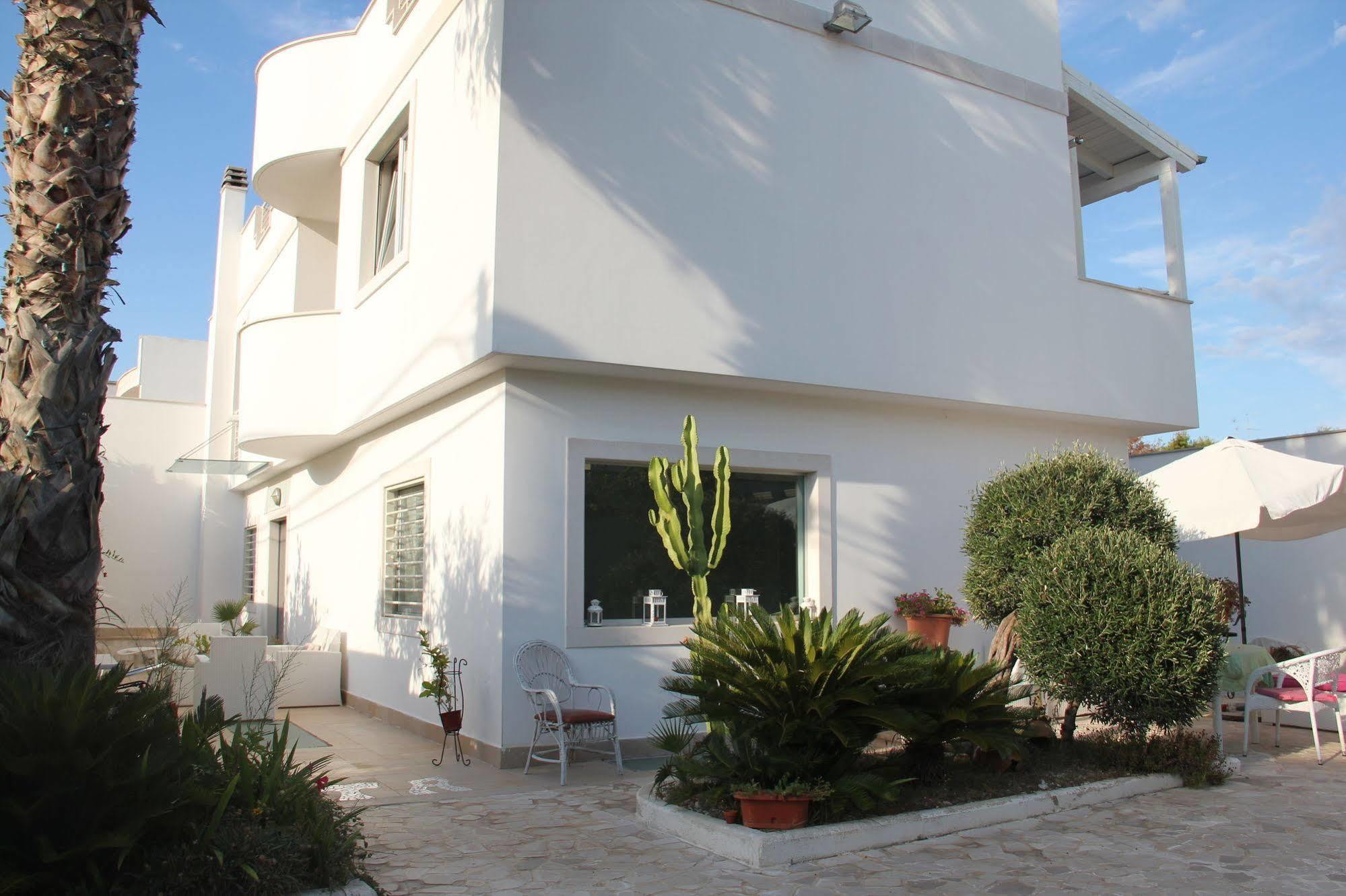 باري B&B Valentino المظهر الخارجي الصورة
