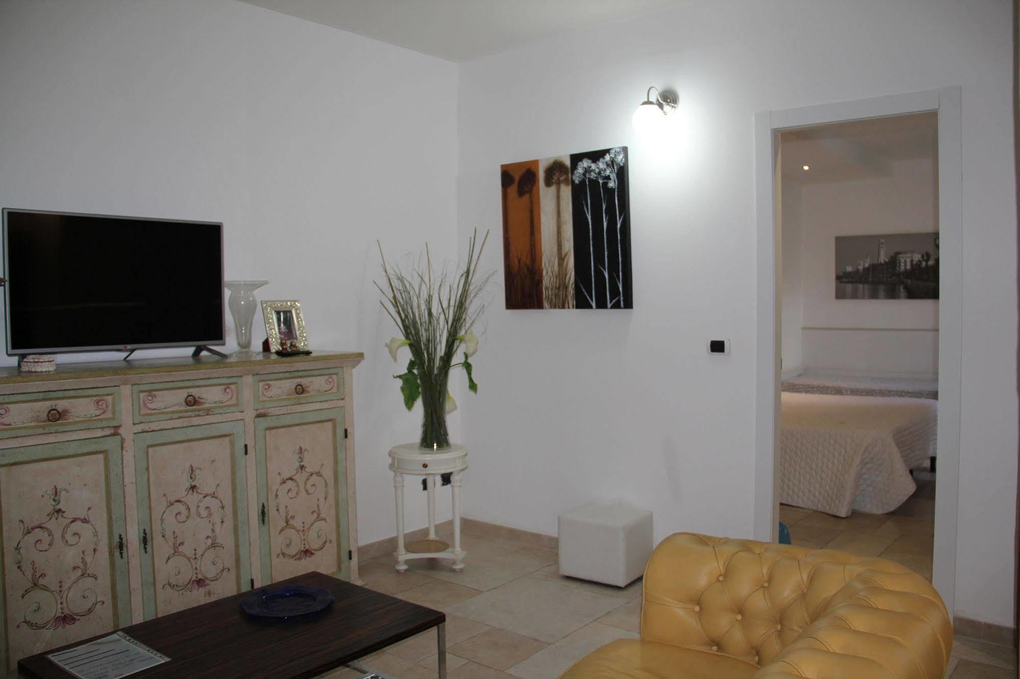 باري B&B Valentino المظهر الخارجي الصورة